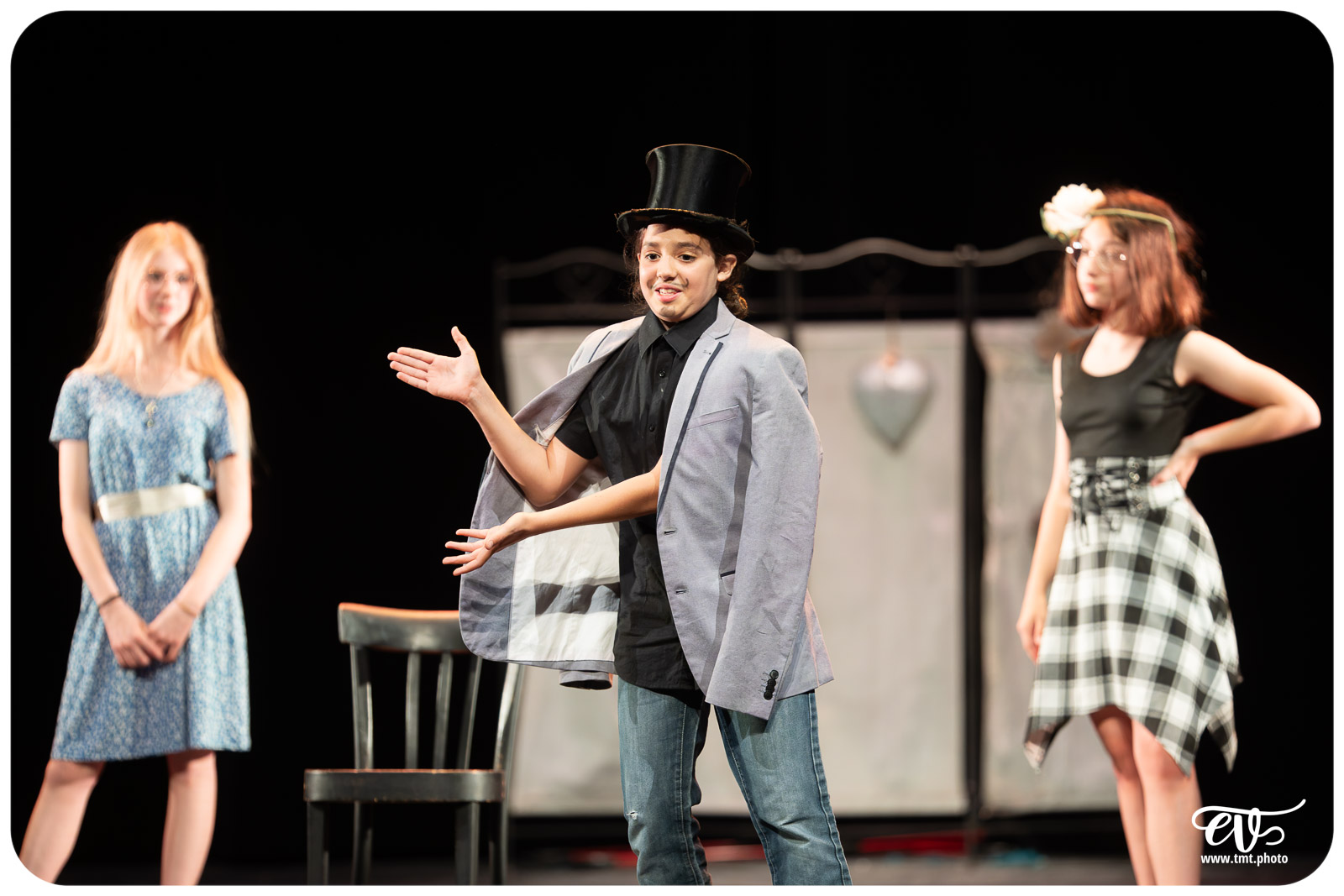 LES FEMMES SAVANTES (ATELIER THÉÂTRE DU COLLÈGE FOCH)